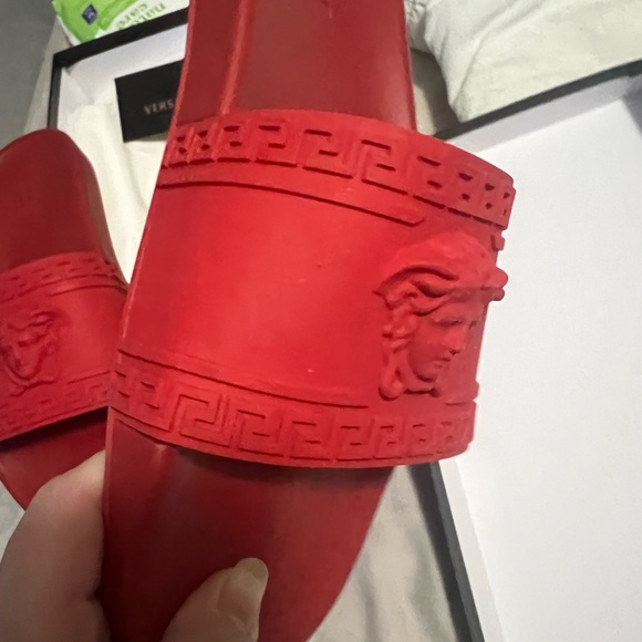 Men’s Versace Slides - Picture 7 of 8